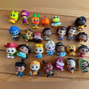 Disney Doorables Figurine Set Lot